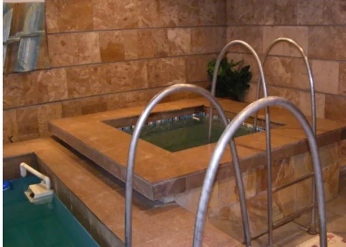 فندق Bumerang 2*